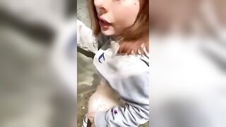 Sesso ai giardini pubblici con la zoccola della Conad