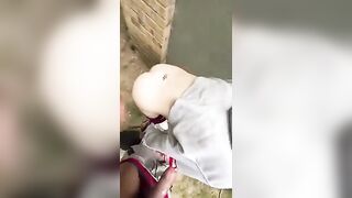 Sesso ai giardini pubblici con la zoccola della Conad