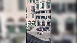 Pompino con vista su Genova Centro Storico