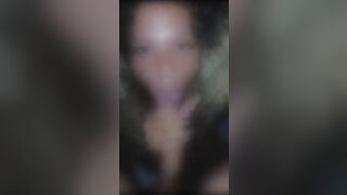 Bionda riccia italiana con tanta voglia di pisello