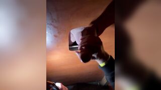 Svuoto un cazzone gay di uno sconosciuto