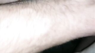 Cuginetta ingoia cazzi