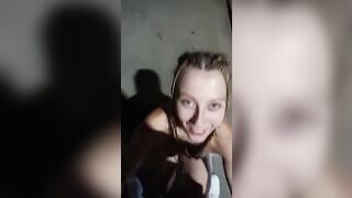 Anteprima del video: MOGLIE NAPOLETANA SUCCHIA IL CAZZO AL CAMIONISTA