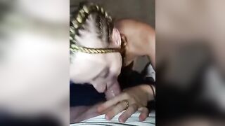 MOGLIE NAPOLETANA SUCCHIA IL CAZZO AL CAMIONISTA