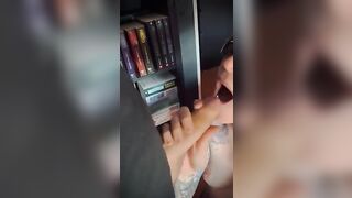 Moglie glamour succhia e svuota il suo cazzone