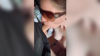 Moglie glamour succhia e svuota il suo cazzone