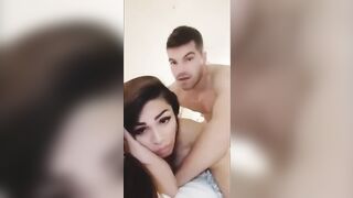 Anteprima del video: Bel tipo sfonda il culo della vicina transgender
