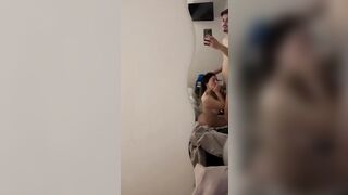 La mia amica me lo succhia