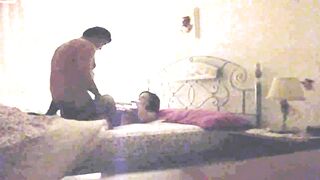 Anteprima del video: Moglie troia in autoreggenti gran chiavata