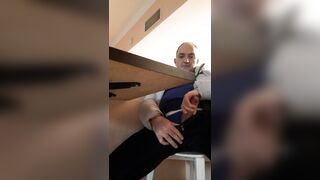 Al bar buon natale a tutti