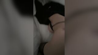 Segretaria tettona tradisce fidanzato