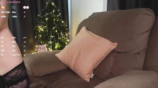 Rossa in Calze Nere Scopata Dura in Gola e Pompino Violento