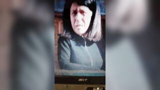 questa Vecchia di 72 anni mi fa impazzire la sborro piu volte  tutti i Giorni