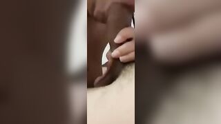 Sveltina con la coinquilina appena conosciuta