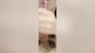 Sveltina con la coinquilina appena conosciuta