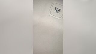 Anteprima del video: faccio la puttana in auto con uno conosciuto su grindr