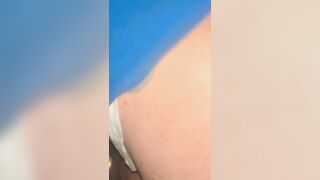 faccio la puttana in auto con uno conosciuto su grindr