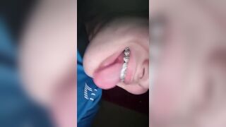 Puttana Napoletana mostra come si masturba