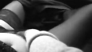 Collega si masturba per farmi capire che ci sta