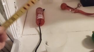 Gay dal culo grosso e burroso seviziato dal master