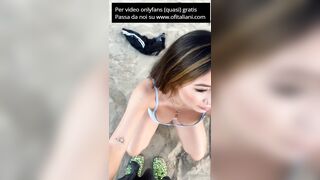 Scopo giovane studentessa in vacanza