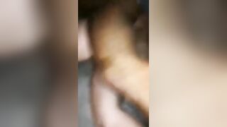 Cuckold italiano: moglie ripresa dal cornuto mentre il bull la ingroppa a pecorina