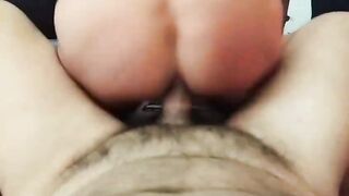 Anteprima del video: Mi scopa il culo senza menate