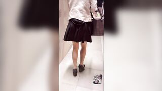 Moglie Porca Esibizionista mostra tutto e si fa fottere in pubblico