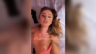 Fernanda in live: tutta la sua bellezza da porca che fa schizzare schermi