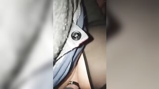 Sesso di gruppo al bar: moglie troia si fa sbattere da sconosciuti tra i tavoli