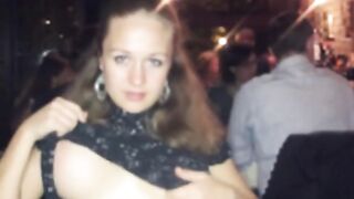 CLUB PRIVE ARRIVA SBORRA NELLA FICA... TUTTO A PELLE!