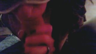 Piccola 18enne Bendata Succhia di gusto