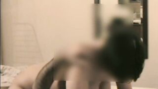 COppia vintage con lei tettona e porca che cavalca su di lui