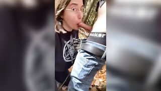 Pompino hot di Magnolia tra gli alberi