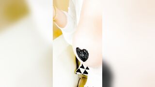 Sonya Grei Tira Fuori le Tettone Giganti in Diretta Live Hot