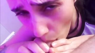 Troietta Italiana Pompino Amatoriale al Suo Ragazzo – Blowjob Casalingo Italiano