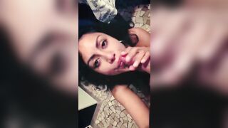 Vuole la Sborrata in Bocca da Bere – Swallow Cumshot Amatoriale