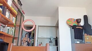 Ragazza Italiana con le Tette Penzolanti – Big Tits Italiane Naturali