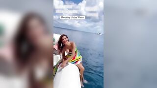 Veronica Maya in Sexy Bikini su Barca – Video Hot in Mare