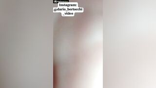 DARIO BERTOCCHI: MANDAMI UN WHATSAPP CHE TI VENGO A SCOPARE IO!!