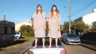 Sensuali ragazze cantanti