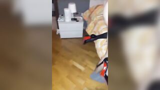 Anteprima del video: Cuckold brutale: moglie italiana sbattuta da due maschi sotto gli occhi del marito