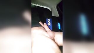 Fidanzatini romani che scopano in macchina col cuore in gola