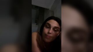 Asia Camerano in live a luci rosse coi suoi adoratori