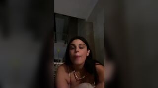 Asia Camerano in live a luci rosse coi suoi adoratori
