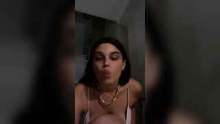 Asia Camerano in live a luci rosse coi suoi adoratori