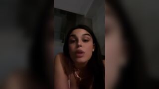 Asia Camerano in live a luci rosse coi suoi adoratori