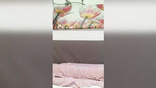 18enne brunetta si sditalina in diretta su cam4 fino a venire