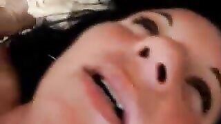 ESIBIZIONI DI PORCELLE SENZA SCRUPOLI