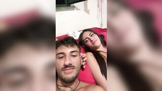 In webcam lei geme mentre la masturbo piano